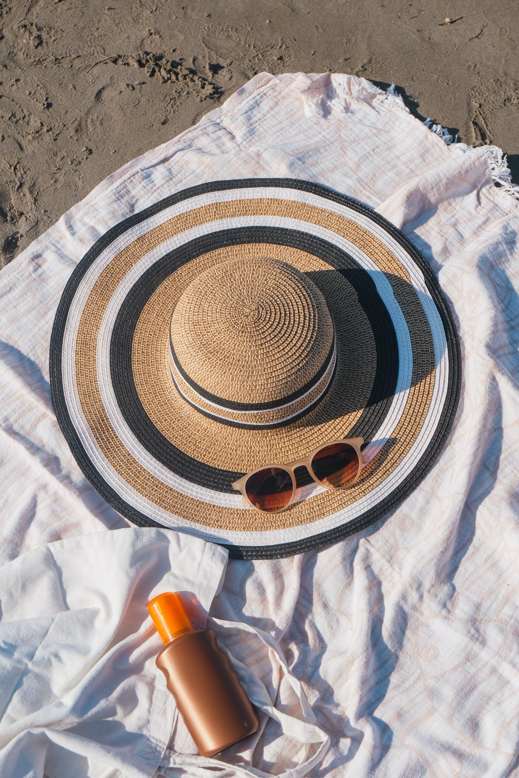 mineral sunscreen on beach